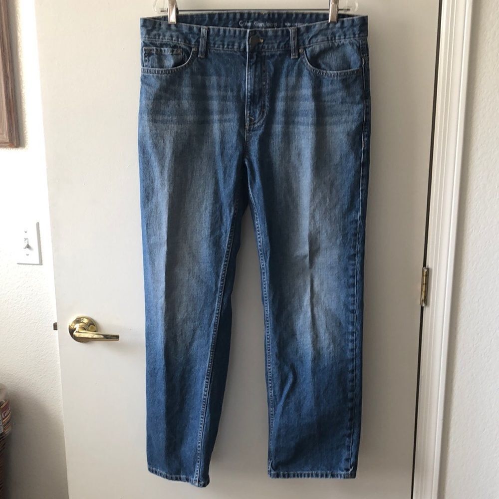 Calvin Klein Straight Leg Jeans Size 36x30 GUC